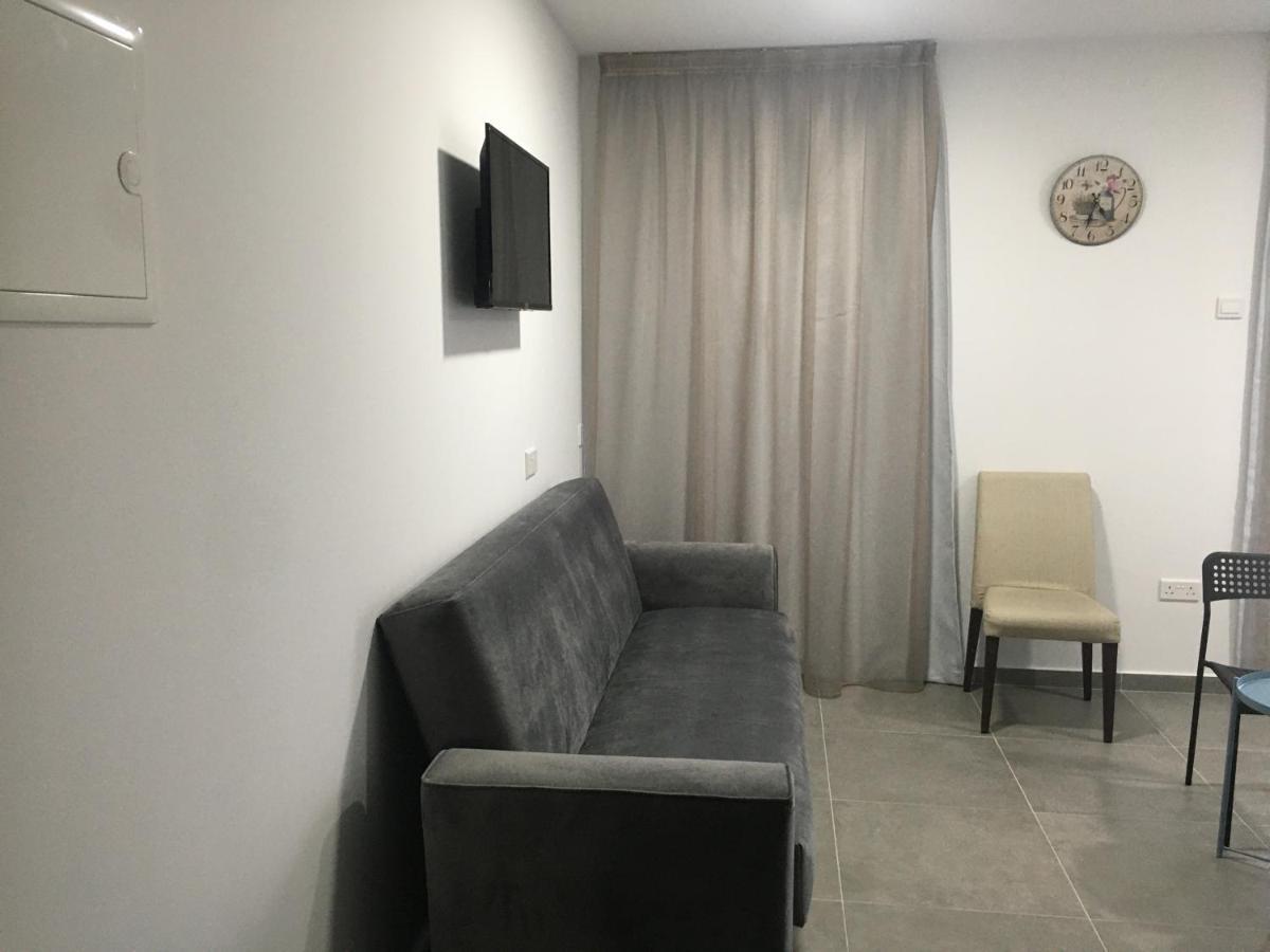 Ellenapa Apts & Studios Αγία Νάπα Εξωτερικό φωτογραφία