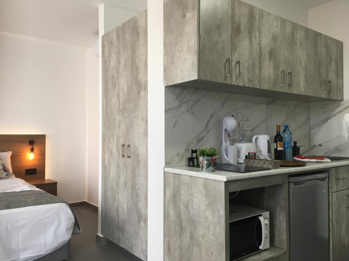 Ellenapa Apts & Studios Αγία Νάπα Εξωτερικό φωτογραφία