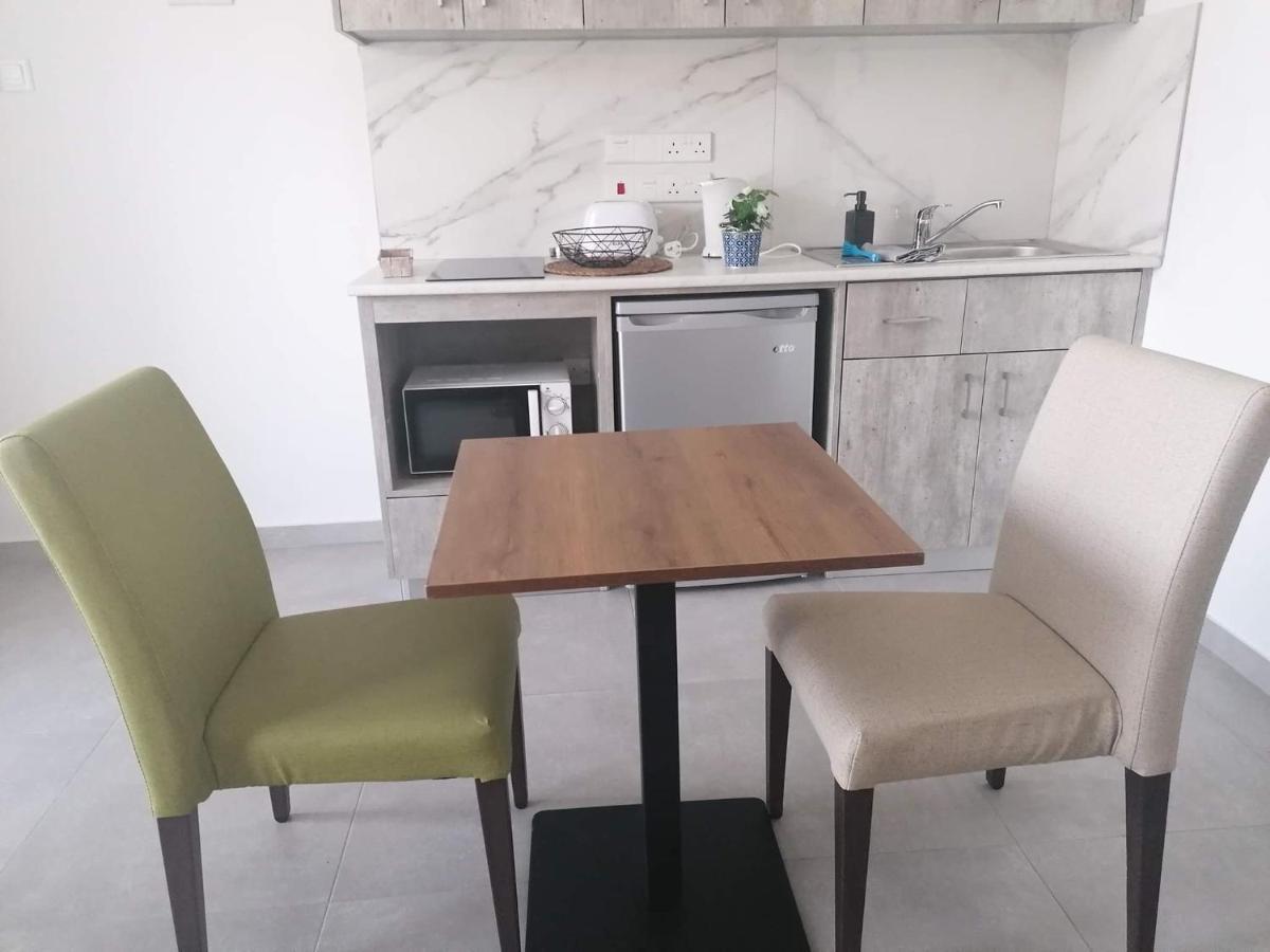 Ellenapa Apts & Studios Αγία Νάπα Εξωτερικό φωτογραφία